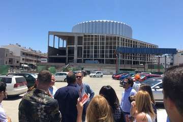 Ciudadanos, de pateo por la zona comercial abierta del centro de la ciudad (Foto TA)