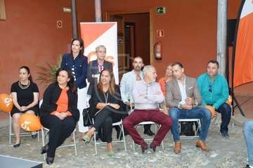 Presentación de la candidatura de Cs en la Casa Condal (Foto TA)