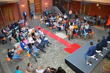 Presentación de la candidatura de Cs en la Casa Condal (Foto TA)