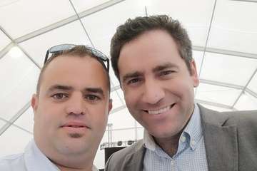 Teodoro Egea en Telde, reparto de papeletas y programa electoral por los barrios y acto del PP en Infecar (Foto TA)