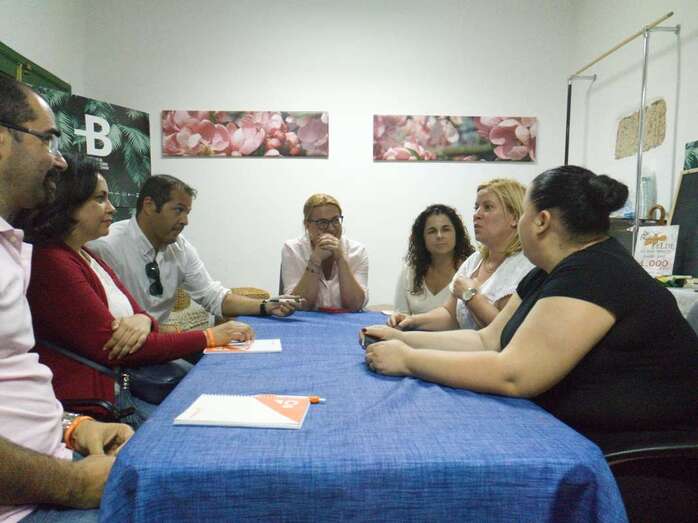 La reunión tuvo lugar en la sede del colectivo empresarial (Foto TA)