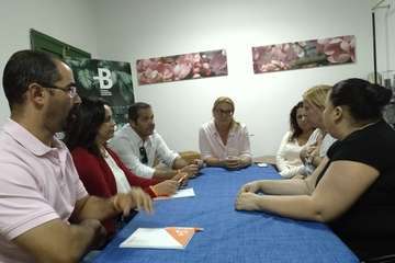 Cs escucha las demandas de la zona comercial abierta de Los Llanos de Telde (Foto TA)