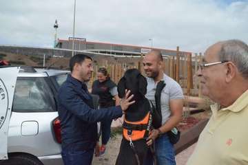 Encuentro de Juntos por Telde con la asociación Les Chiens Dâ€™acier (Foto TA)
