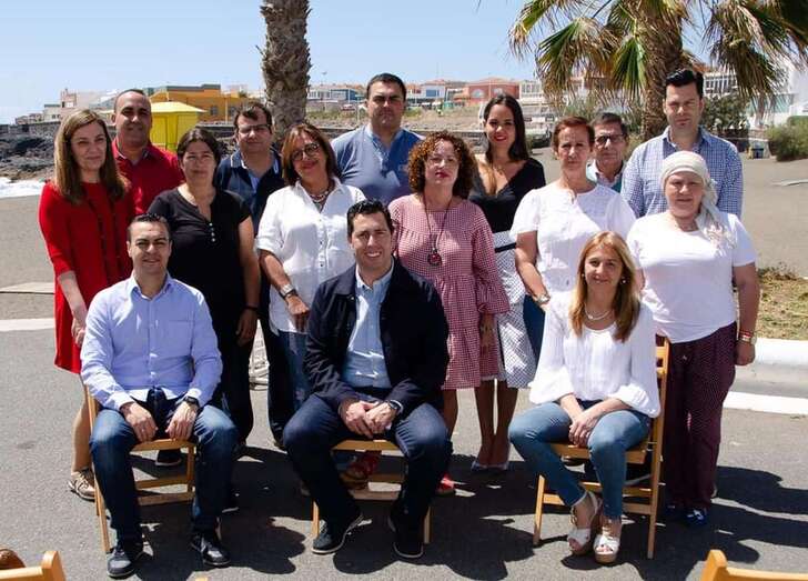 Componentes de la lista del PSOE en el acto de presentación en La Garita del programa electoral (Foto TA)