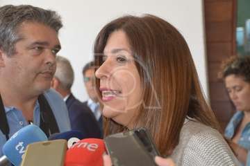 Carmen Hernández, alcaldesa en funciones, hoy en Melenara (Foto TA)