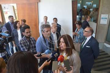 Carmen Hernández, alcaldesa en funciones, hoy en Melenara (Foto TA)