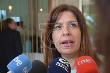 Carmen Hernández, alcaldesa en funciones, hoy en Melenara (Foto TA)