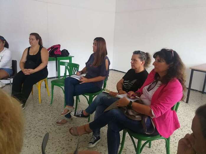 Reunión de Podemos de Telde con vecinos de La Solana (Foto TA)