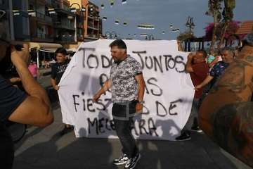 Protesta de vecinos y feriantes (Foto y Antonio Alí)