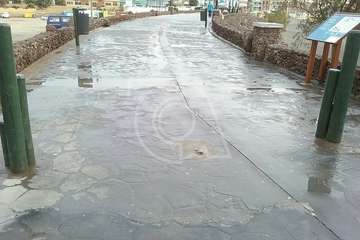 Trabajos de limpieza de la playa de Melenara y todo su entorno (Foto TA)