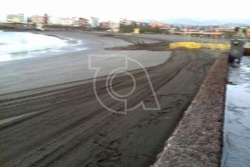 Trabajos de limpieza de la playa de Melenara y todo su entorno (Foto TA)