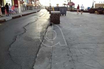 Trabajos de limpieza de la playa de Melenara y todo su entorno (Foto TA)