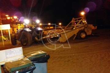 Trabajos de limpieza de la playa de Melenara y todo su entorno (Foto TA)