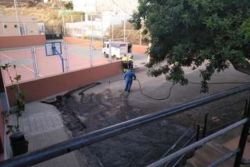 Obras de reasfaltado de la carretera de acceso a Hornos del Rey (Foto TA)