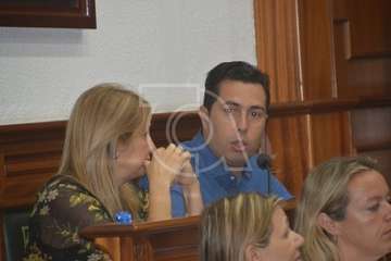 El socialista Alejandro Ramos renuncia al acto de concejal en el Pleno de este lunes, 23 de septiembre (Foto TA)
