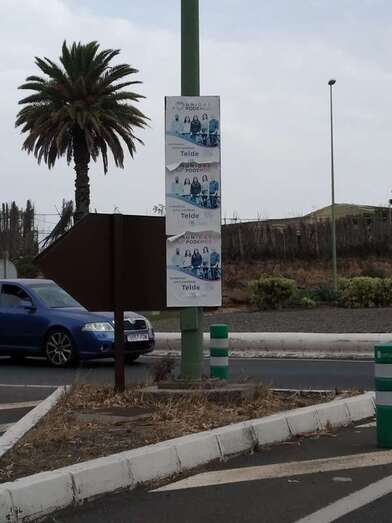 Cartel de UP en una rotonda de Telde que se retiró días atrás (Foto TA)