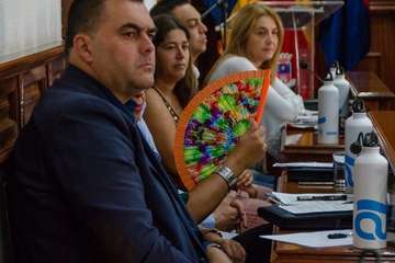Héctor León toma posesión como concejal en Telde (Foto TA y Daniel Amador)