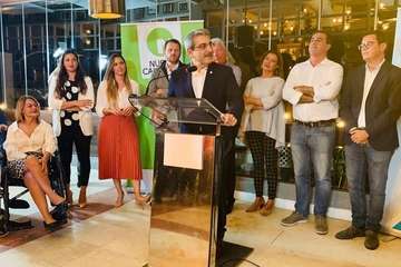 Arrope de Telde al tercer encuentro de la alianza nacionalista (NC-CC) en la capital (Foto TA)