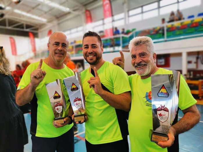 Los tres teldenses triunfadores en el campeonato (Foto TA)