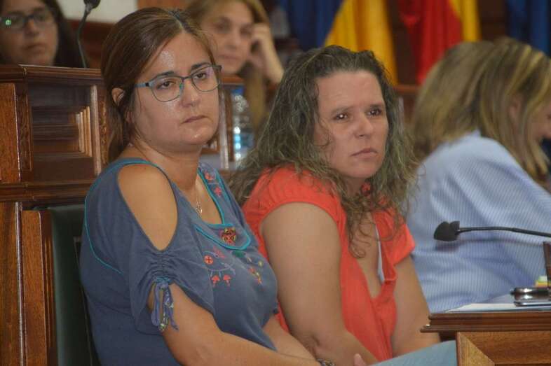 Esther González y Rosa Vega, concejalas de Unidas Podemos en Telde (Foto TA)