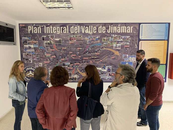 Imagen de una de las visitas que Ángel Parreño realizó este lunes en Telde (Foto TA)