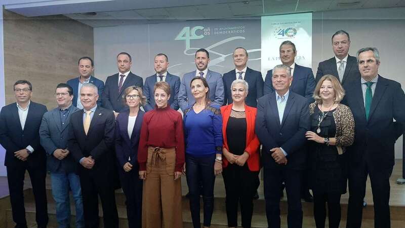 Foto de familia de los alcaldes y alcaldesas de la isla de Gran Canaria (Foto TA)