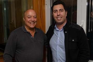 Alejandro Ramos en los estudios de Radio Faycán con el comunicador Ezequiel López (Foto TA)