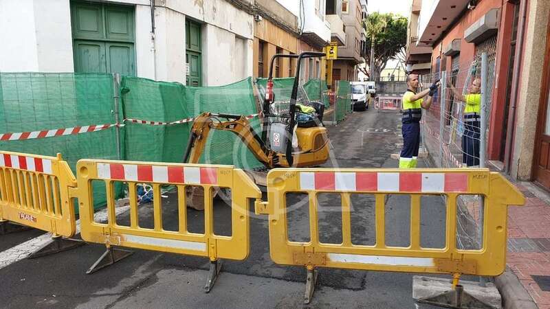 Inicio de los trabajos en la calle de Oriente (Foto TA)