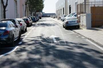 El alquitrán cambia la faz de 18 calles de la zona industrial de Salinetas (Foto TA)