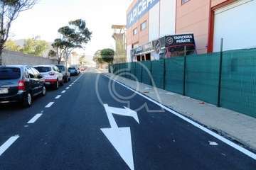 El alquitrán cambia la faz de 18 calles de la zona industrial de Salinetas (Foto TA)