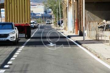 El alquitrán cambia la faz de 18 calles de la zona industrial de Salinetas (Foto TA)