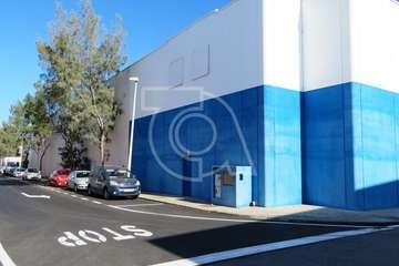 El alquitrán cambia la faz de 18 calles de la zona industrial de Salinetas (Foto TA)