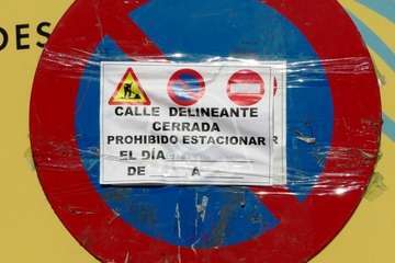 El alquitrán cambia la faz de 18 calles de la zona industrial de Salinetas (Foto TA)