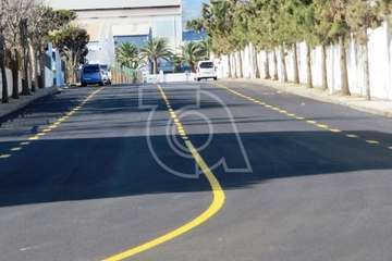 El alquitrán cambia la faz de 18 calles de la zona industrial de Salinetas (Foto TA)