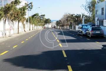 El alquitrán cambia la faz de 18 calles de la zona industrial de Salinetas (Foto TA)