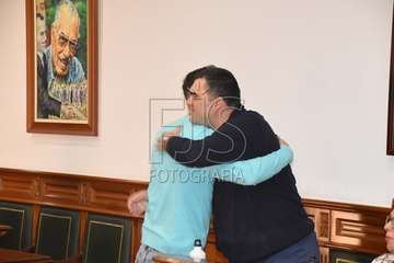 Juan Antonio Peña, ayer en los estudios de Radio Faycán y hoy en el Pleno ordinario de enero (Foto TA y Francisco Javier Santana)
