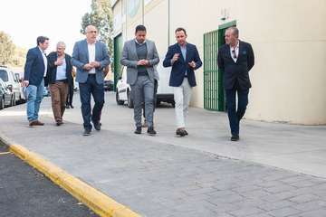 El Cabildo comprueba las obras en el polígono de Cruz de La Gallina y Salinetas (Foto TA)