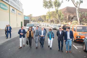 El Cabildo comprueba las obras en el polígono de Cruz de La Gallina y Salinetas (Foto TA)