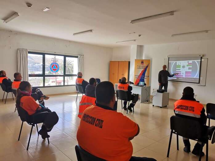 El departamento municipal de Salud Laboral ha formado a los voluntarios para que puedan desempeñar esta labor (Foto TA)