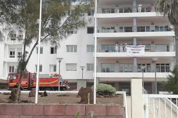  La UME desinfecta la Residencia de Taliarte y el personal sanitario agradece su lucha contra el coronavirus 8Foto Acfi Press)