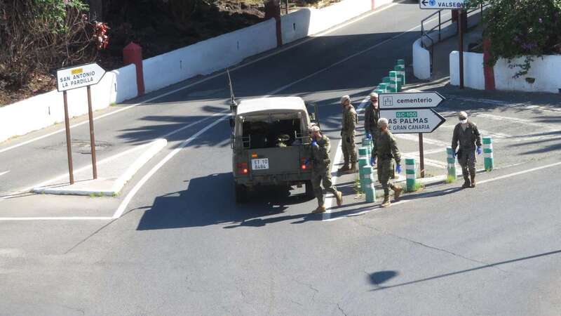 Militares de patrulla en San Juan (Foto TA)