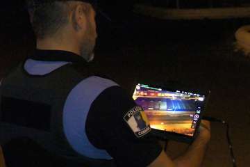 Los drones de la Policía Local controlan de noche el confinamiento con una cámara térmica (Foto Acfi Press)