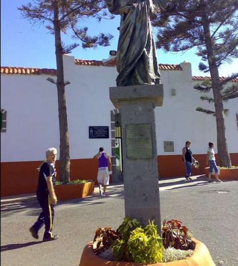 Acceso al cementerio de San Gregorio (Foto TA)