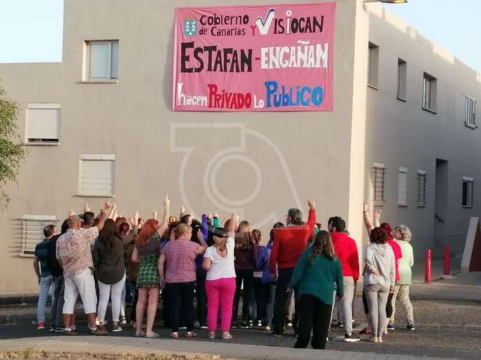 Imagen de archivo de una protesta de inquilinos de viviendas públicas contra Visocan en Telde (Foto TA)