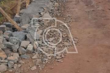 Las obras de mejora del camino de Rosiana, un mes paralizadas (Foto TA)