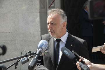 - El Gobierno de Canarias guarda un minuto de silencio en memoria de las personas fallecidas como consecuencia de la Covid-19 (Foto Acfi Press)