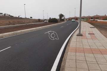 Obras de asfaltado del vial costero  (Foto TA)
