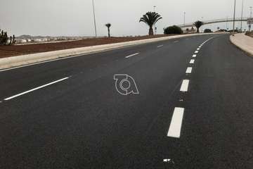 Obras de asfaltado del vial costero  (Foto TA)
