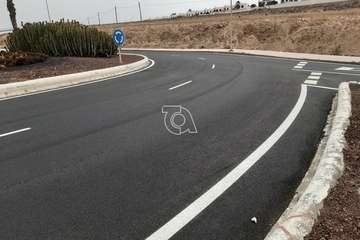 Obras de asfaltado del vial costero  (Foto TA)
