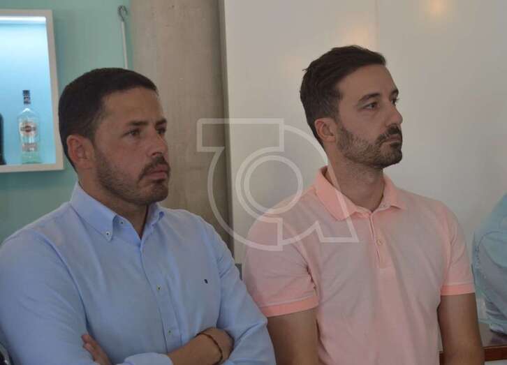 Imagen de archivo del alcalde Héctor Suárez y Juan Antonio Peña/TA.